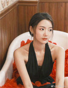 《中国女排0比3不敌美国-恶魔在身边》